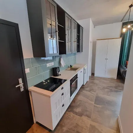 Na Rohu Apartment *
